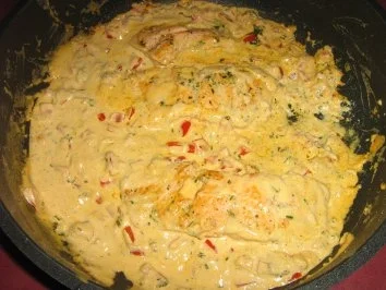 Rezept: Lachsfilet mariniert an Gnocchies mit Zitronen Paprikasoße Bild Nr. 5 Lachsfilet mariniert an Gnocchies mit Zitronen Paprikasoße - Rezept - Bild Nr. 5