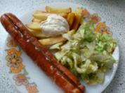 Curry-Wurst mit Pommes - Rezept