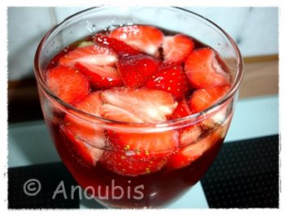 Kaltgetränk - Erdbeerbowle - Rezept