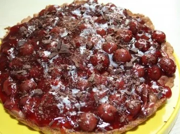 Kirschen auf Vanillie-Schoko-Puddingkissen in Mandelteigbett - Rezept - Bild Nr. 5