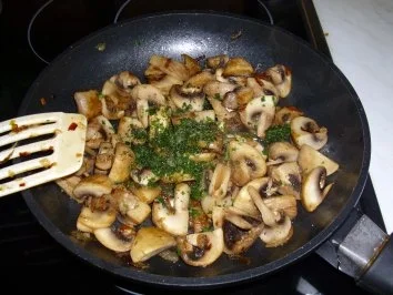 Rezept: Meine schnelle Pilzpfanne Bild Nr. 4 Meine schnelle Pilzpfanne - Rezept - Bild Nr. 4