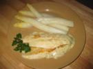 Pangasiusfilet mit einem leichten Kräutersößchen und lecker Spargel .......... - Rezept