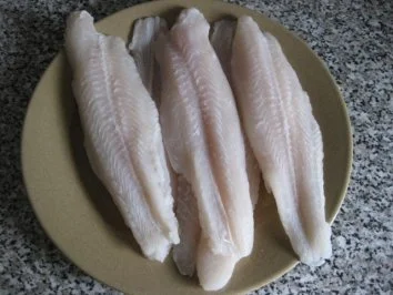 Pangasiusfilet mit einem leichten Kräutersößchen und lecker Spargel .......... - Rezept - Bild Nr. 2