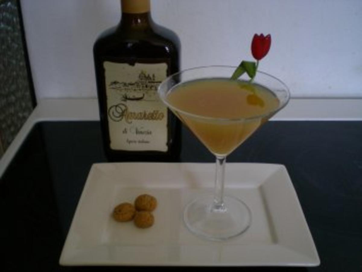Drinks & Cocktails: Prosecco flirtet mit Amaretto - Rezept - Bild Nr. 3