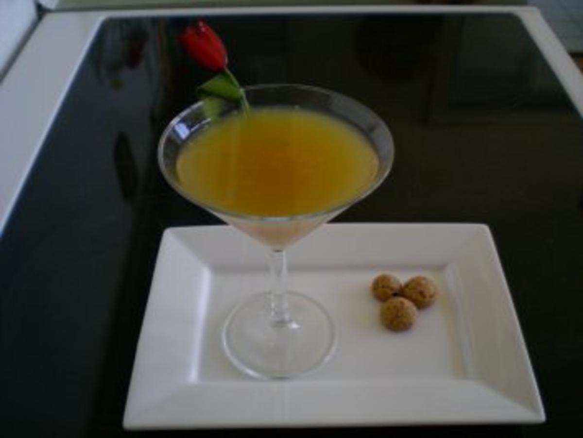 Drinks & Cocktails: Prosecco flirtet mit Amaretto - Rezept - Bild Nr. 4