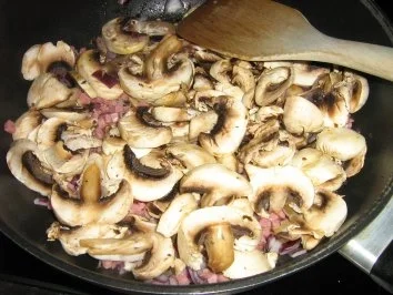 Taglioline al Barola mit Champignons - Rezept - Bild Nr. 5