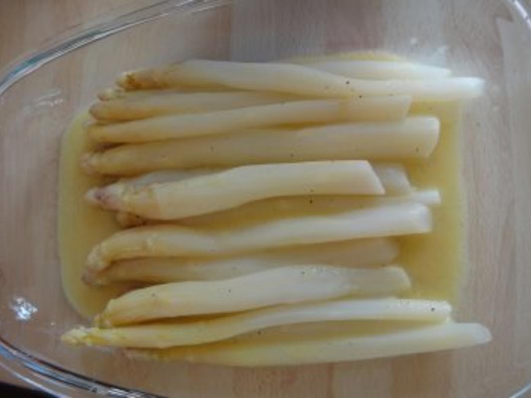 Marinierter Spargel mit Schinken und Eierkuchen - einfach - 69 kcal/100g