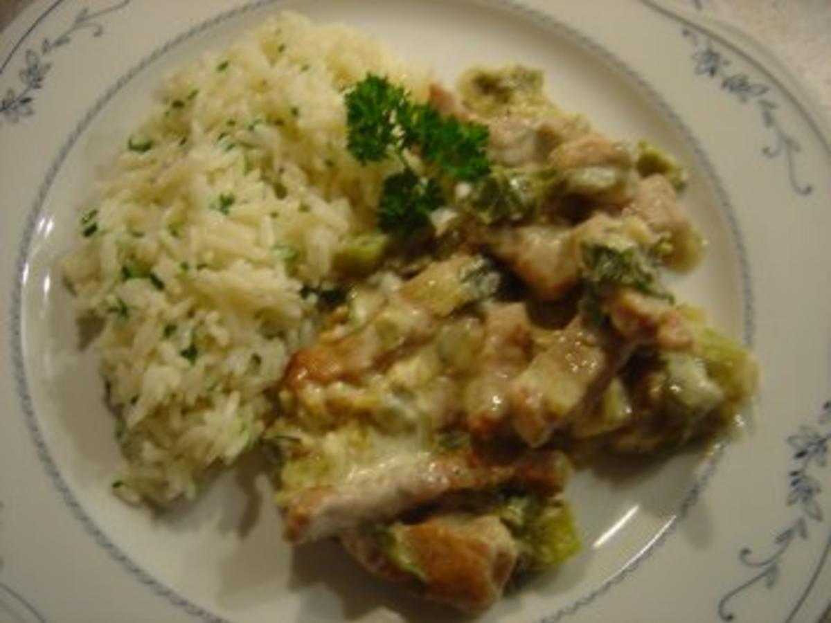 Geschnetzeltes mit Lauchzwiebeln und Kräuter Butter Reis - schnell ...