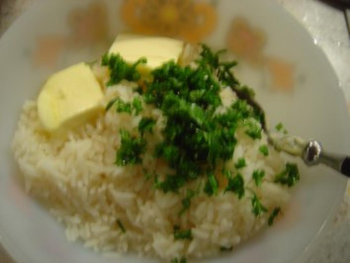 Geschnetzeltes mit Lauchzwiebeln und Kräuter-Butter-Reis - Rezept - Bild Nr. 7