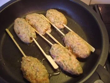 Rezept: Lachs-Brot-Spiessli Bild Nr. 10 Lachs-Brot-Spiessli - Rezept - Bild Nr. 10