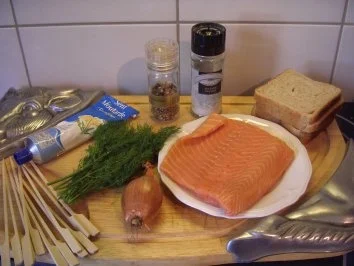 Rezept: Lachs-Brot-Spiessli Bild Nr. 2 Lachs-Brot-Spiessli - Rezept - Bild Nr. 2
