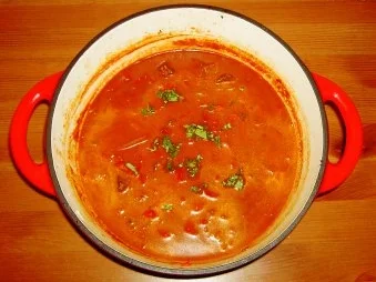Hot Chili Gulasch - Rezept
