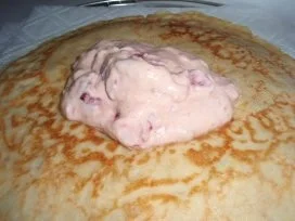 Palatschinken: Erdbeer - Topfen - Palatschinken - Rezept - Bild Nr. 2