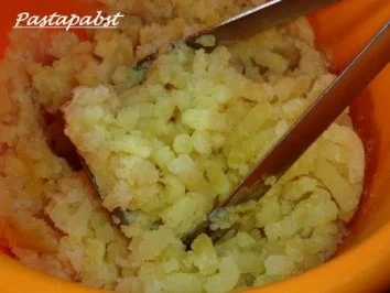 Ricottagnocchis mit Steinpilzbolognese - Rezept - Bild Nr. 2