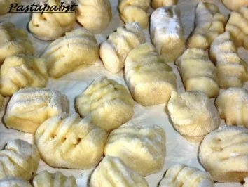 Ricottagnocchis mit Steinpilzbolognese - Rezept - Bild Nr. 7