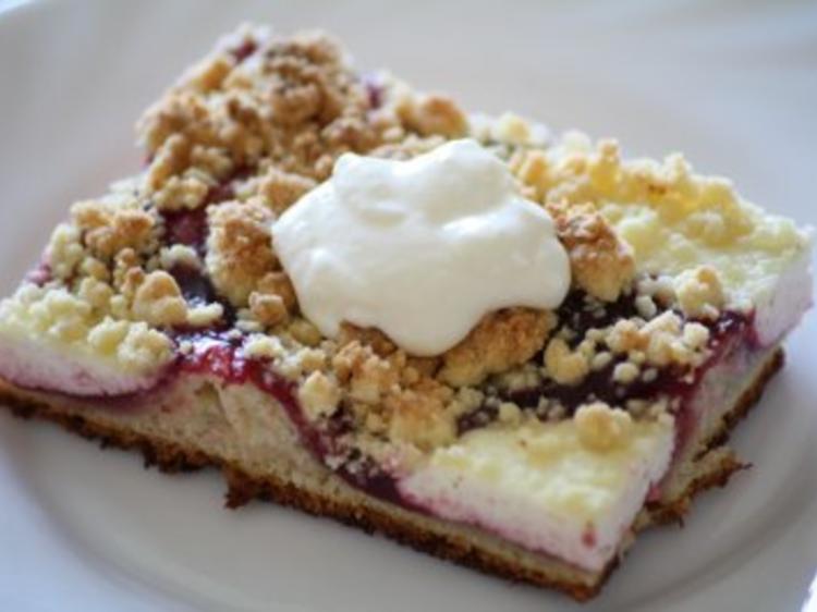 Kirschkuchen Mit Marzipan Streusel Rezept Kochbar De