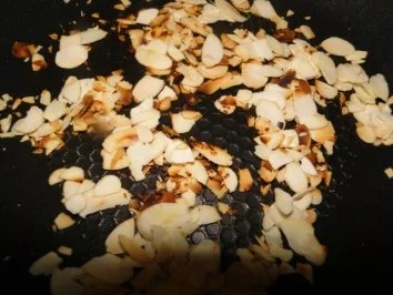 Rezept: Diätkirscheis OHNE SAHNE auf Kirschsaft/Kirschweinspiegel Bild Nr. 5 Diätkirscheis OHNE SAHNE auf Kirschsaft/Kirschweinspiegel - Rezept - Bild Nr. 5