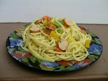 Rezept: Spaghettisalat mit Pesto Spaghettisalat mit Pesto - Rezept