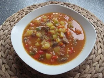 Rezept: Gulaschsuppe Bild Nr. 2 Gulaschsuppe - Rezept - Bild Nr. 2