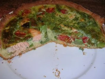 Rezept: Lachs-Kräuter-Quiche Bild Nr. 2 Lachs-Kräuter-Quiche - Rezept - Bild Nr. 2
