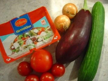 Rezept: Aubergine und Gurke mit Feta überbacken Bild Nr. 3 Aubergine und Gurke mit Feta überbacken - Rezept - Bild Nr. 3