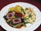 Rezept: Schweinelende im Spinat-Blätterteigmantel, Leipziger Allerlei und Risoleekartoffeln Schweinelende im Spinat-Blätterteigmantel, Leipziger Allerlei und Risoleekartoffeln - Rezept