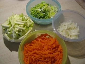 Fischfilet Müllerin Art an Gemüse-Bandnudeln - Rezept - Bild Nr. 2