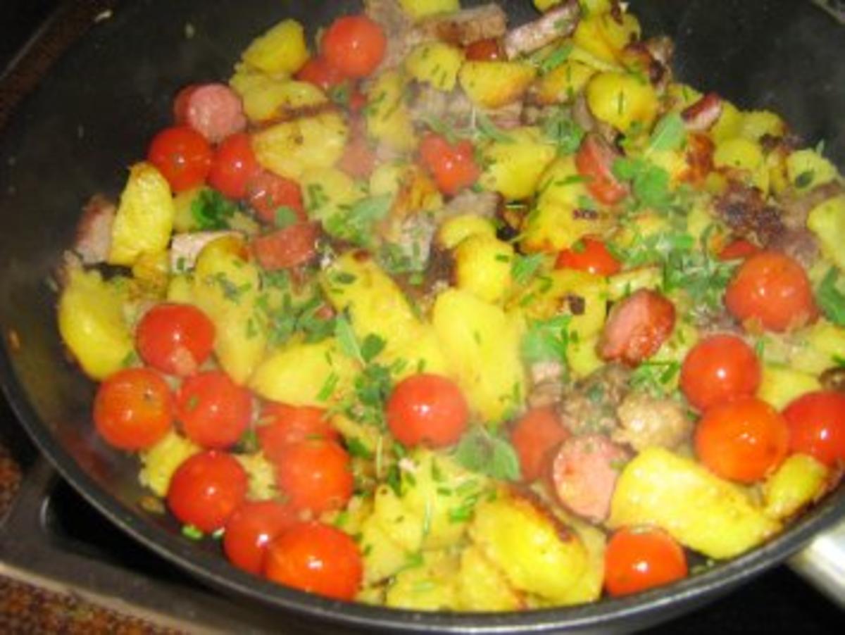 Bratkartoffeln mit Chorizowurst und Tomätchen - Rezept - Bild Nr. 4