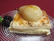 Blätterteig mit karamellisierten Birnen und Williamscreme - Rezept