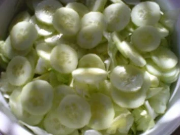 Rezept: Reste-Reste-Schicht-Salat Bild Nr. 10 Reste-Reste-Schicht-Salat - Rezept - Bild Nr. 10