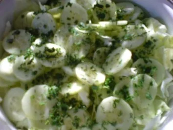 Rezept: Reste-Reste-Schicht-Salat Bild Nr. 12 Reste-Reste-Schicht-Salat - Rezept - Bild Nr. 12