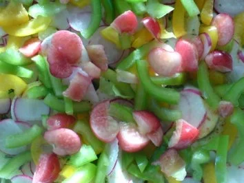 Rezept: Reste-Reste-Schicht-Salat Bild Nr. 16 Reste-Reste-Schicht-Salat - Rezept - Bild Nr. 16