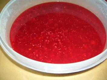 Rezept: Himbeer-Saft Bild Nr. 2 Himbeer-Saft - Rezept - Bild Nr. 2