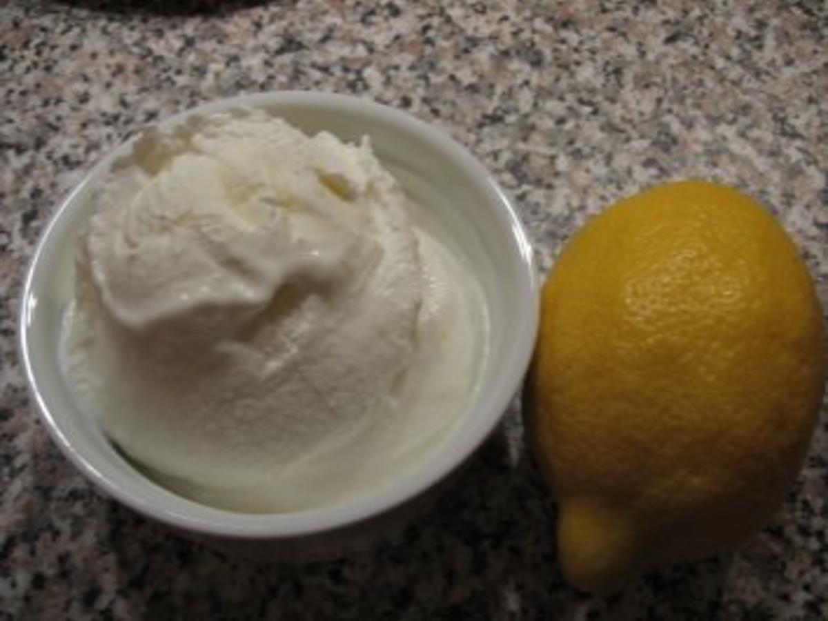 Buttermilch Zitronen Eis - einfach - von sTinsche