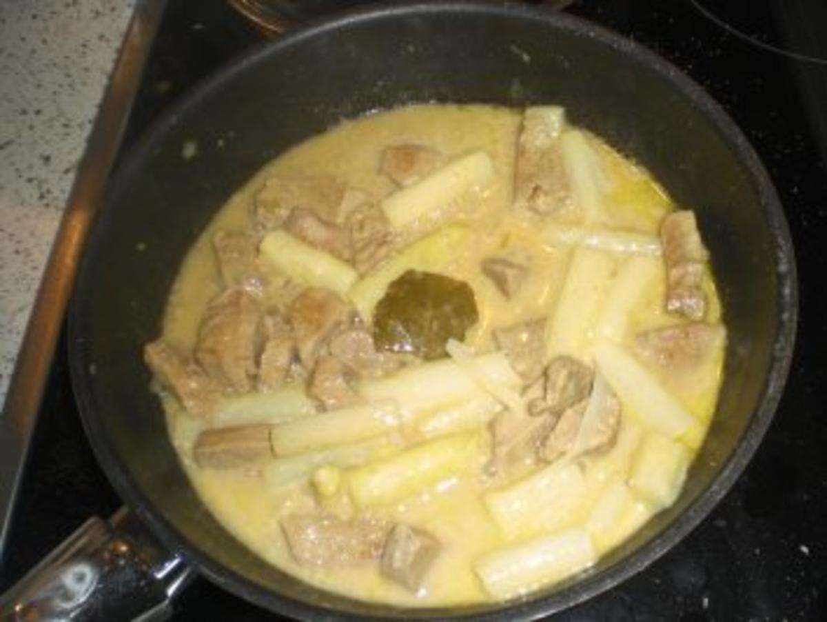 Kalbsragout mit Spargel  in Safransoße - Rezept - Bild Nr. 4