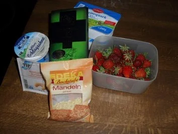 Dessert: Quark-Schoko-Creme mit Erdbeerkompott - Rezept