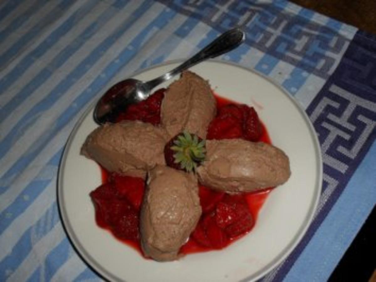 Dessert: Quark-Schoko-Creme mit Erdbeerkompott - Rezept - Bild Nr. 5