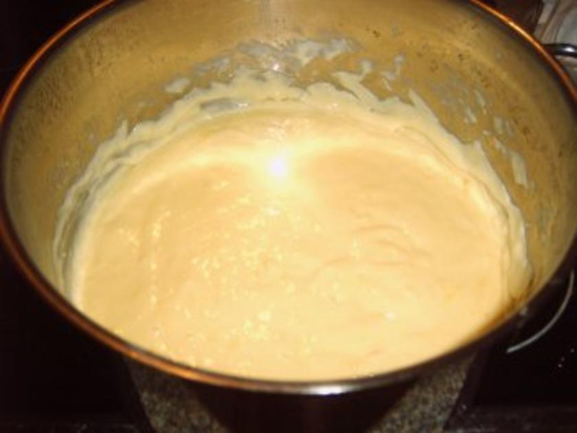 Spiegeleikuchen mit Erdbeerguß - Rezept - kochbar.de