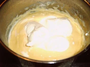 Spiegeleikuchen mit Erdbeerguß - Rezept - Bild Nr. 4