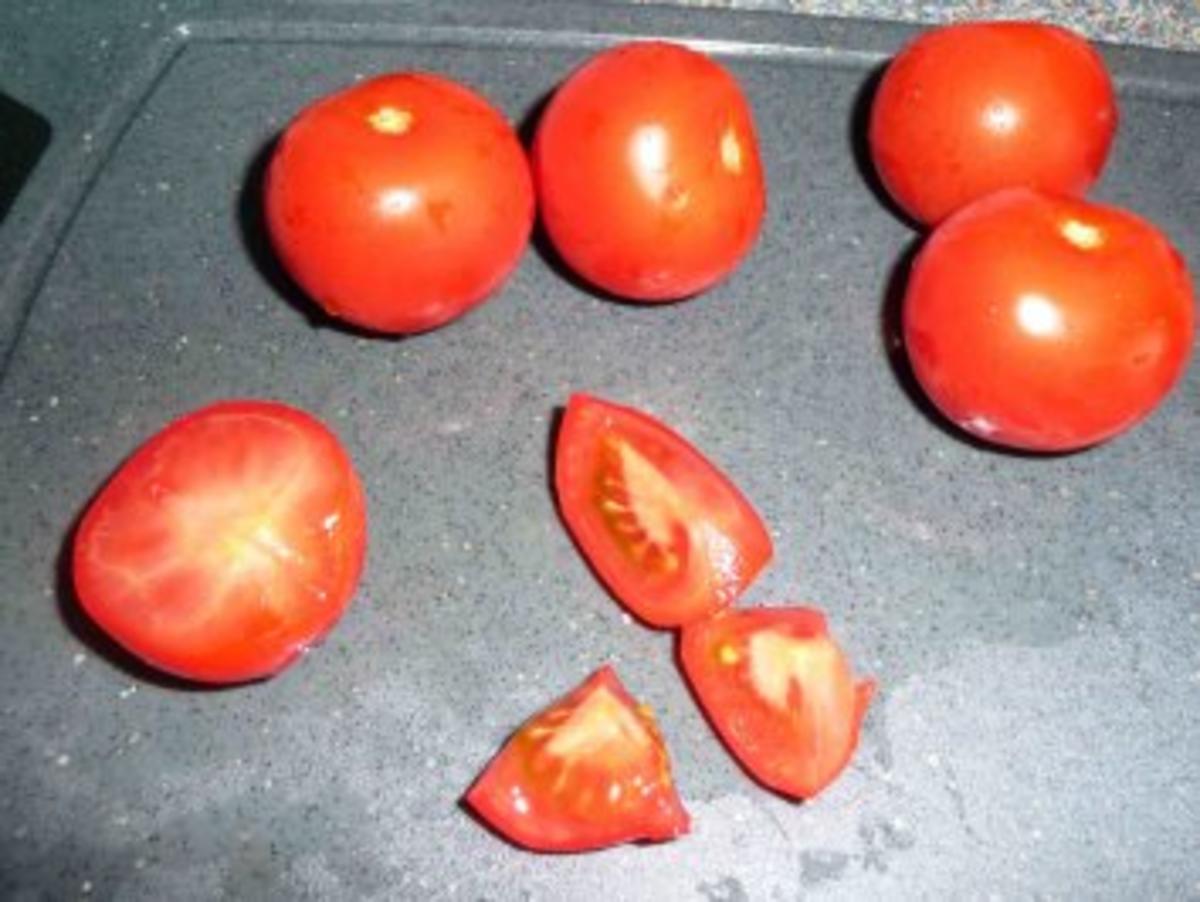 Tomaten-Gurken-Schafskäsesalat - Rezept - Bild Nr. 3