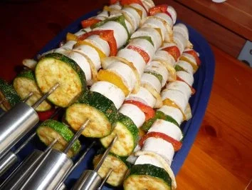 Rezept: Bratwurst/Geflügelspieße Bratwurst/Geflügelspieße - Rezept