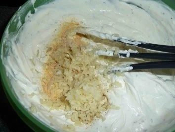 Rezept: Frischkäse-Knofi-Dip Bild Nr. 4 Frischkäse-Knofi-Dip - Rezept - Bild Nr. 4