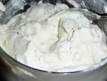 Rezept: Frischkäse-Knofi-Dip Frischkäse-Knofi-Dip - Rezept