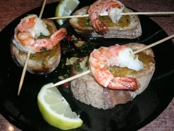 Knoblauch-Garnelen auf Röstbrot - ein kleiner Gruß für  Anne (romantica) - Rezept - Bild Nr. 5