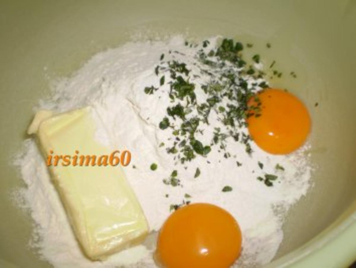 Zwiebelkuchen mit Zitronenthymian - Rezept - Bild Nr. 3
