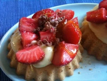 Rezept: Erdbeertörtchen Erdbeertörtchen - Rezept