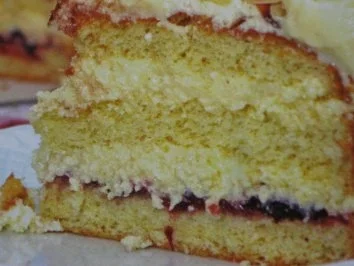 Buttercremetorte - Rezept - Bild Nr. 3