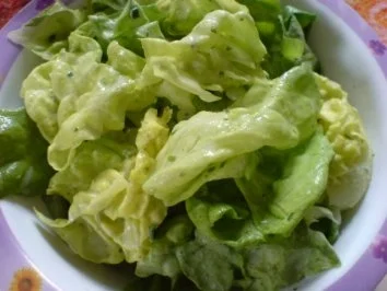 Rezept: Kopfsalat mit Sahnesoße Bild Nr. 3 Kopfsalat mit Sahnesoße - Rezept - Bild Nr. 3