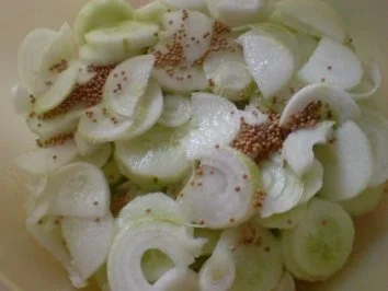 Rezept: Kopfsalat mit Sahnesoße Bild Nr. 15 Kopfsalat mit Sahnesoße - Rezept - Bild Nr. 15