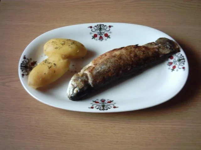 Rezept: Forelle gegrillt mit Gemüsecremefüllung Forelle gegrillt mit Gemüsecremefüllung - Rezept